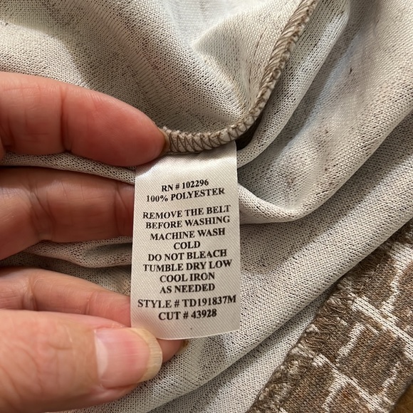 Connected apparel cap sleeve belted dress. Size 12 - Picture 8 of 8